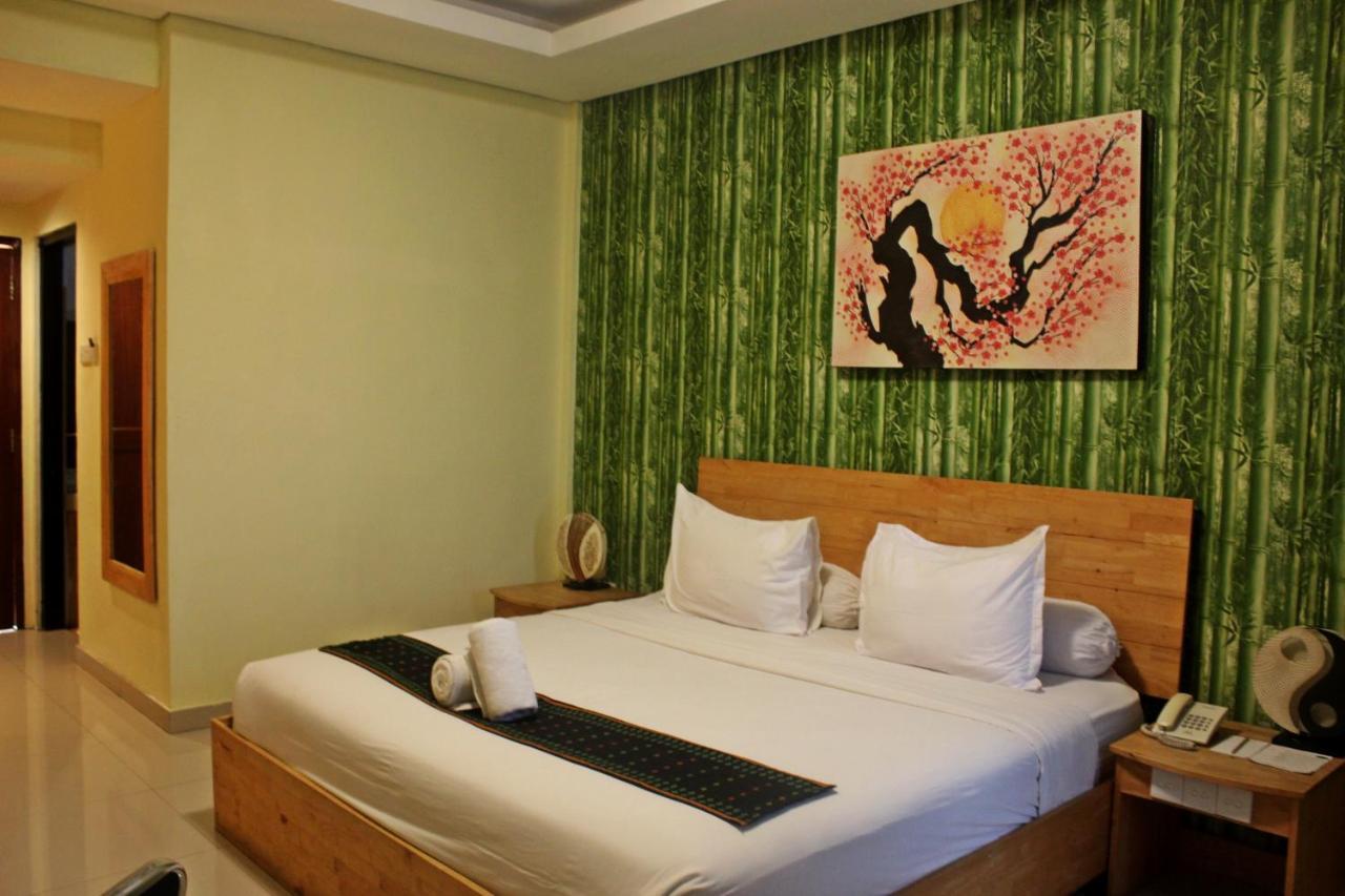 Exotic Komodo Hotel Лабуан-Бахо Экстерьер фото
